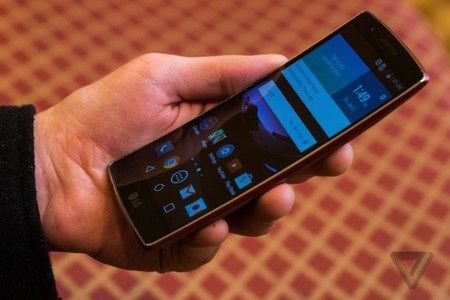 Cận cảnh gương mặt một con hổ con Sumatra ở vườn thú London, Anh.