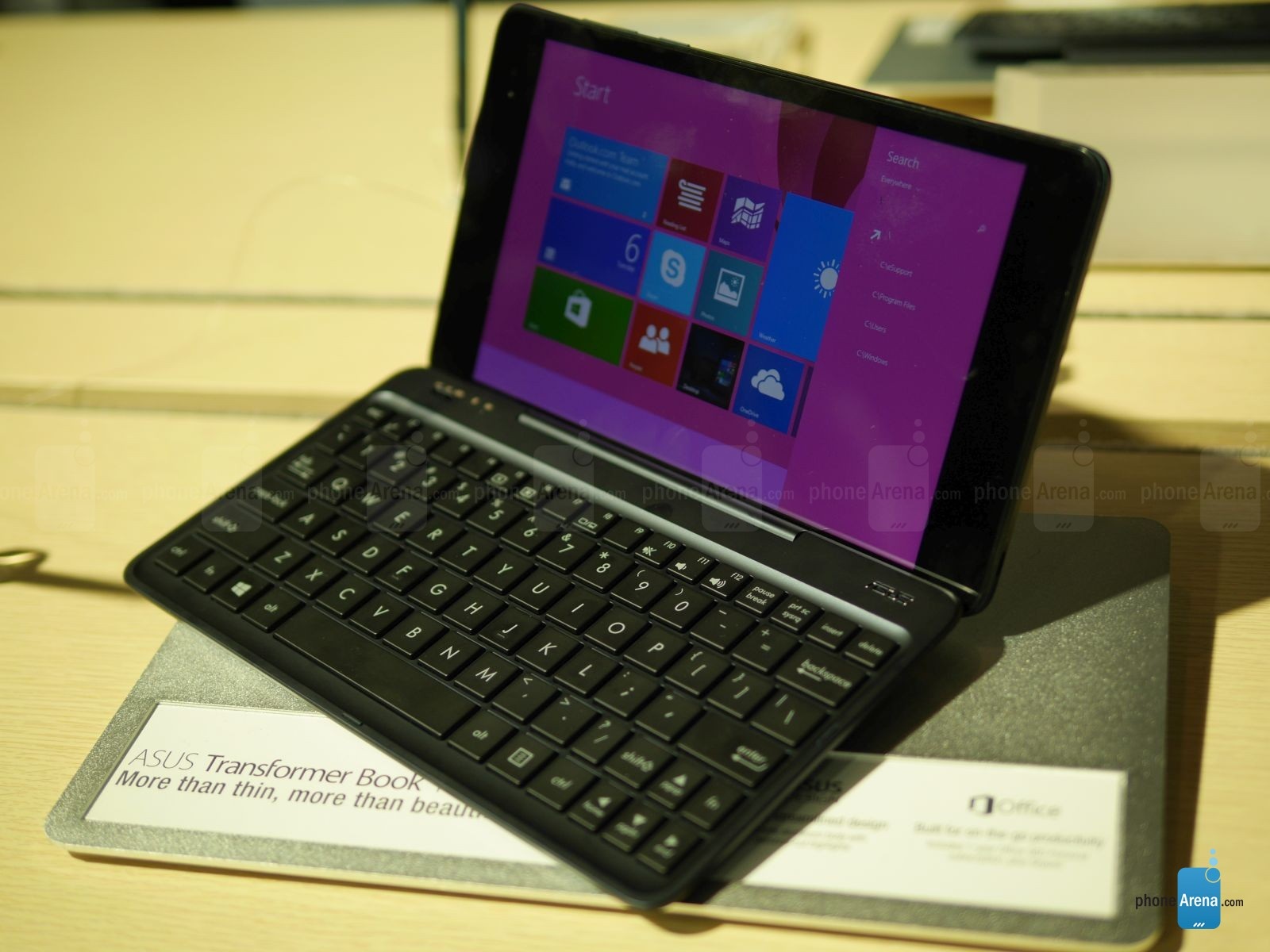 Asus trình làng bộ 3 máy tính bảng “lai” laptop tại CES 2015