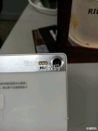 Lộ ảnh thực tế smartphone cao cấp Vibe Z3 Pro của Lenovo - 3 Cận cảnh camera với 3 đèn flash LED và cảm biến laser