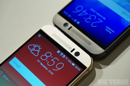 One M9 (phải) có thiết kế nhỏ và nhẹ hơn phiên bản One M8 trước đây