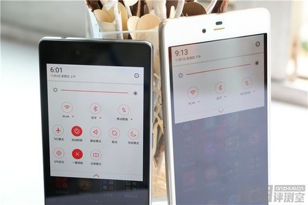 ZTE trình làng bộ đôi smartphone có cấu hình “khủng” - 4 Lợi nhuận ZTE tăng gần 100% trong năm 2014