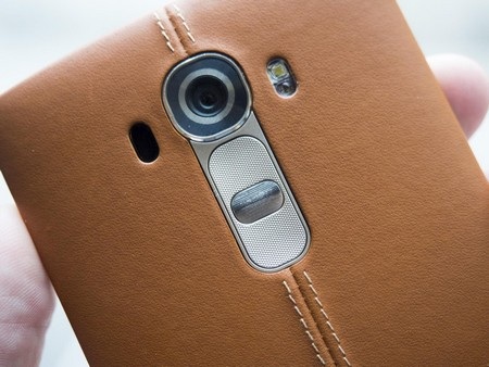 Cận cảnh smartphone cao cấp G4 vừa trình làng của LG - 6 Cận cảnh lớp vỏ da của LG G4.