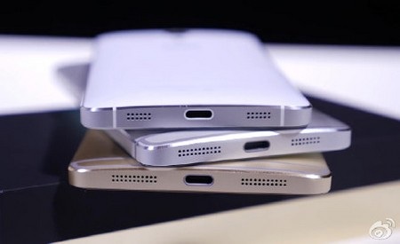 Smartphone đầu tiên được trang bị cổng USB Type-C trình làng - 2 Cổng kết nối USB Type-C trên bộ 3 sản phẩm