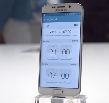 Kéo viền thông báo để mở rộng và biết rõ thông báo cụ thể là gì, tin nhắn hay cuộc gọi nhỡ