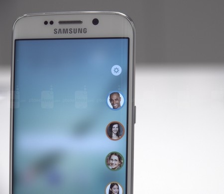 Kéo viền thông báo để mở rộng và biết rõ thông báo cụ thể là gì, tin nhắn hay cuộc gọi nhỡ