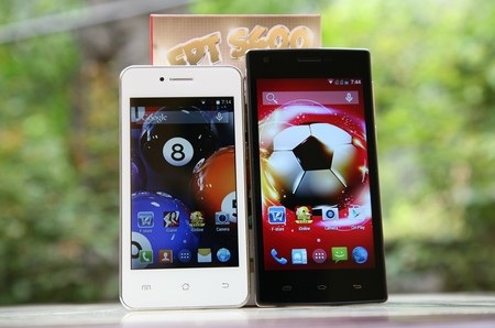 Ảnh thực tế cặp đôi smartphone FPT S400 và S450 - 1 S400 sở hữu màn hình 4” trong khi đàn anh S450 nhỉnh hơn về kích thước màn hình với 4.5”