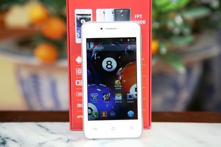 Ảnh thực tế cặp đôi smartphone FPT S400 và S450 - 2 Thiết kế đơn giản và tinh tế của FPT S400