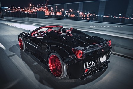 “Chiến mã” Ferrari 458 Spider khoác áo độ Liberty Walk - 2 T.Thủy