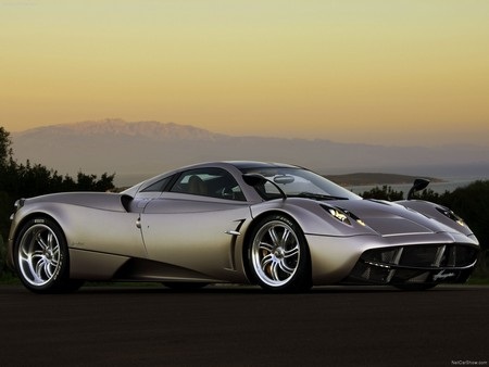 Bộ sưu tập hình nền “thần gió” Pagani Huayra - 1 T.Thủy