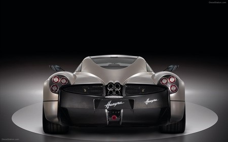 Bộ sưu tập hình nền “thần gió” Pagani Huayra - 13 T.Thủy