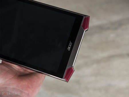 Acer ra mắt máy tính bảng chơi game với thiết kế hầm hố - 4 Loa ngoài được thiết kế ở bốc góc