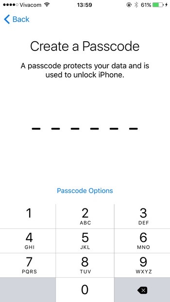 Apple quên nhắc đến tính năng đặc biệt trên watchOS và iOS 9 - 2 iOS 9 cho phép người dùng tạo mật khẩu khóa máy độ dài 6 ký tự, kết hợp cả số lẫn chữ cái