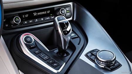 Bộ sưu tập hình nền siêu xe “lai” BMW i8 - 22 T.Thủy
