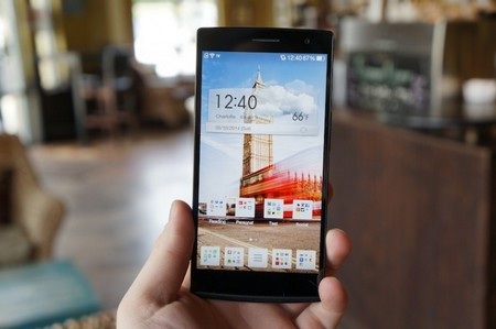 So sánh Bphone với loạt smartphone có cùng cấu hình trên thị trường