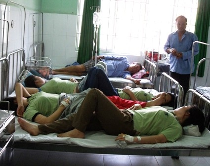 Ngộ độc thực phẩm ở công nhân lên đến hồi báo động - 2