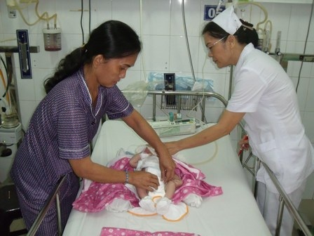 Ánh mắt trong veo như biết nói của bé Nhân Hòa - 3