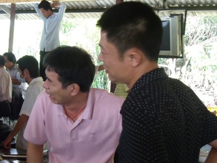  "Nhà tôi không còn đủ người chít khăn tang" - 3