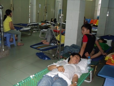 Chất lượng bữa ăn quá thấp, công nhân “ôm” nỗi lo ngộ độc - 1