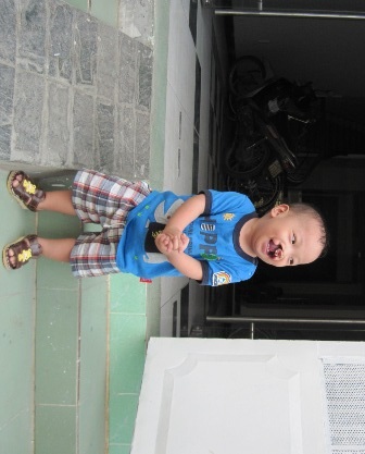 Bé Nhân Nghĩa sắp bước vào ca phẫu thuật lần hai - 2