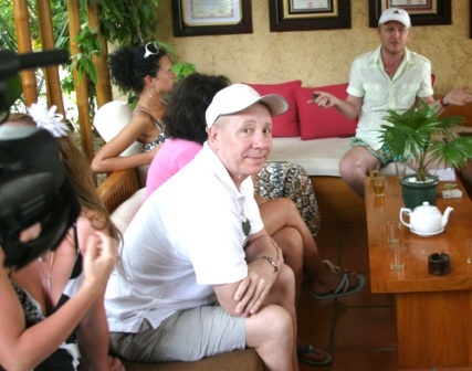 Du khách Nga bị “kẹt” ở Bình Thuận sẽ được chăm lo chu đáo - 1