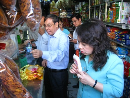 Bộ Trưởng Bộ Y tế thị sát chất lượng thực phẩm cuối năm - 2