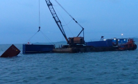 Vụ chìm tàu Trường Hải: Đình chỉ hoạt động hai hoa tiêu