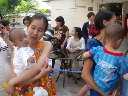 Khởi động chương trình từ thiện “bữa sáng yêu thương”