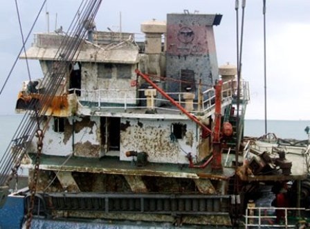 Trục vớt thành công tàu Trường Hải Star 