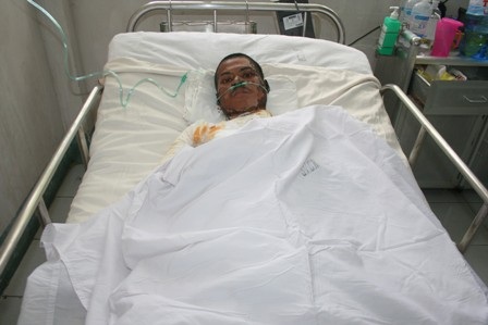 Dù được các bác sĩ tận tâm cứu chữa nhưng Thạch Tỵ không thể qua khỏi