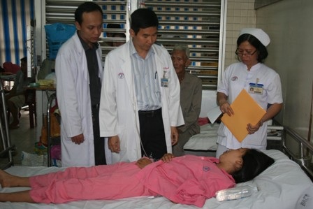 Bệnh nhân bị tai biến sau mổ trĩ vì tin bác sĩ nước ngoài