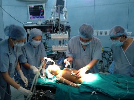 Quả thận giàu tình nhân ái đã được ghép vào cơ thể bé K.