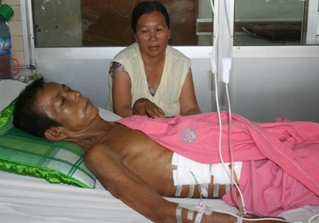 Mẹ con bà Diệu Hiền rơi vào cảnh bế tắc, nợ chất chồng