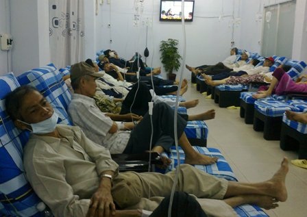 Với 40 ghế, đơn vị góp phần giảm tải cho nhiều khoa có bênh nhân ung thư