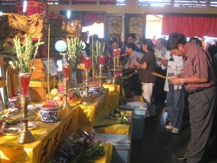 Đau thương tang tóc tiếp tục tăng lên sau vụ nổ kinh hoàng