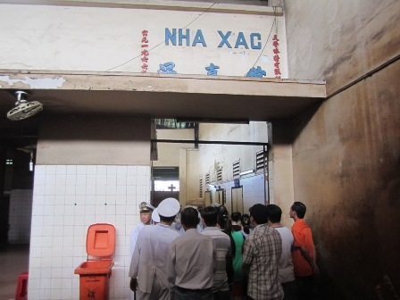 Không khí tang thương bủa vây nhà xác bệnh viện Bình An