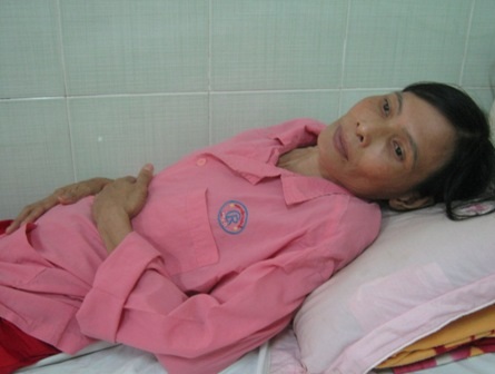 Gánh nặng viện phí của người đàn bà khốn khổ đã được chia sẻ