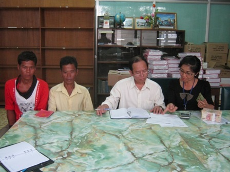 Hơn 200 triệu đồng bạn đọc giúp đỡ được đóng tạm ứng vào bệnh viện cho bé