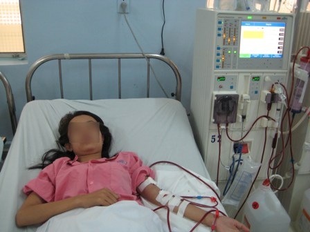 Bệnh nhân chạy thận nhân tạo tại bệnh viện Chợ Rẫy