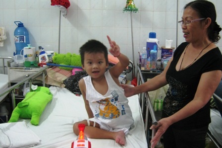 Nụ cười đã trở lại trên cơ thể nhiều đau thương của Thiên Bảo