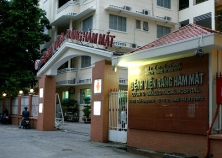 Sai phạm tại bệnh viện Răng Hàm Mặt lại “dậy sóng” - 1 Bệnh viện Răng Hàm Mặt TPHCM