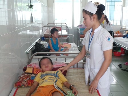 Y bác sĩ quan ngại về nguy cơ bệnh sởi lây lan trên diện rộng