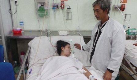 Một nữ bệnh nhân tại An Giang bị đột quỵ phải chuyển lên Chợ Rẫy điều trị