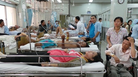 Chị Hồng Thắm lo lắng cho thai nhi mới 6 tháng tuổi trong bụng 