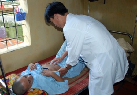 Người cai nghiện ma túy sẽ phải đóng chi phí điều trị - 1 Người cai nghiện sẽ phải đóng một phần chi phí điều trị (ảnh: minh họa)