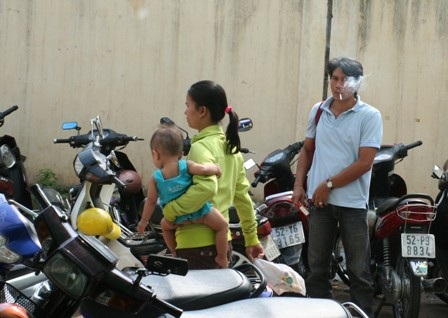 Luật cấm tác hại của thuốc lá vẫn chưa thực sự đi vào cuộc sống