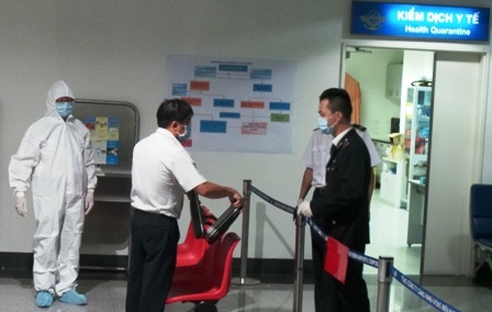 Hành khách được máy đo thân nhiệt phát hiện có nhiệt độ cao bất thường...