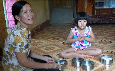 Bé Hảo đang được chăm sóc tại Trung tâm nuôi dưỡng Lộc Ninh