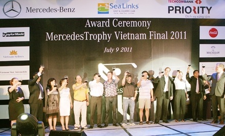 Kỷ niệm 125 năm ra đời, Mercedes phát hành thẻ VIP - 2