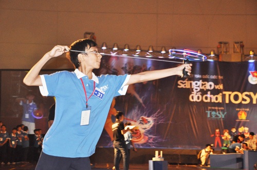 Ấn tượng với cuộc thi “Sáng tạo với đồ chơi TOSY 2011” - 3 Ấn tượng với cuộc thi “Sáng tạo với đồ chơi TOSY 2011” - 3
