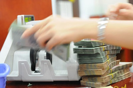 Ngân hàng vượt trần lãi suất huy động: “Trảm” lãnh đạo - 1 Ngân hàng vượt trần lãi suất huy động: “Trảm” lãnh đạo - 1